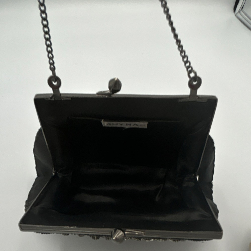 Moyna Women's Beaded Clutch Evening Purse - Picture 5 of 6